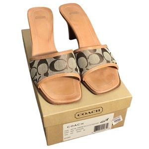 Coach Gwyneth Heel Size 8.5